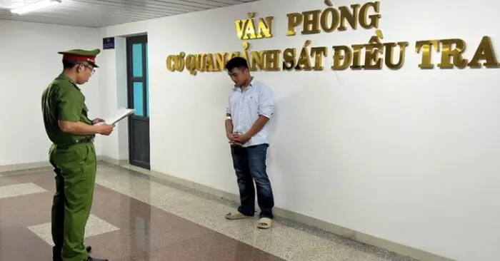 Tài xế kéo lê xe máy Phan Thiết.