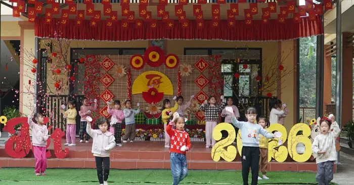 Đưa nghệ thuật dân gian vào trường học.
