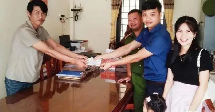 nhặt được 12 triệu đồng