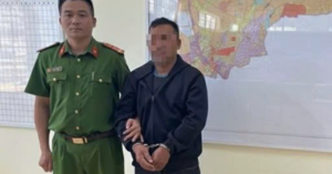 Vợ không cho mua thêm rượu