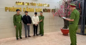 cướp giật tiệm vàng Lâm Đồng