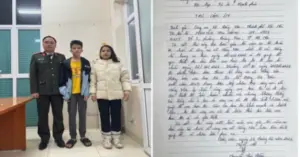 bé đi lạc được giúp đỡ