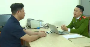 khởi tố khóa đầu khóa đuôi xe