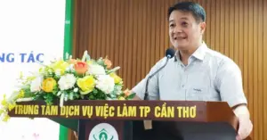 Hơn 200 cán bộ cấp xã