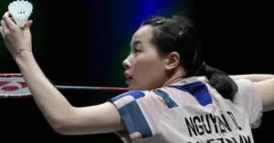 Thùy Linh dừng bước