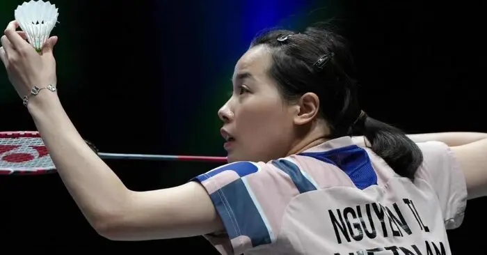 Thùy Linh dừng bước