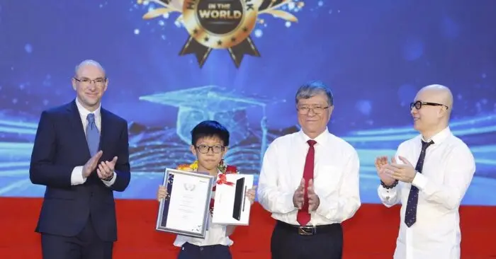 điểm Toán cao nhất thế giới,