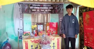Cậu bé 17 tuổi