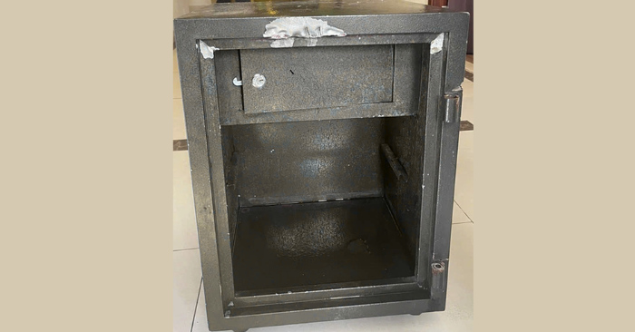 Thiếu niên đột nhập căn hộ người quen trộm 5,3 cây vàng
