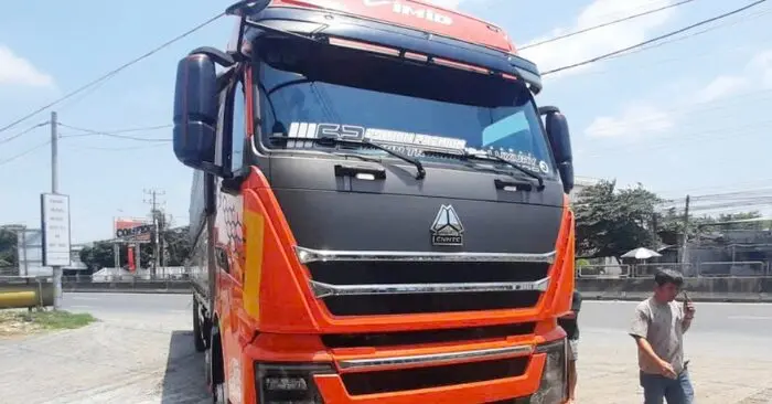 CSGT Tây Ninh xử phạt xe tải bị tước phù hiệu