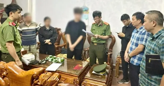 đường dây phát tán mã độc