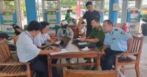 Cây xăng Phú Quốc bán xăng dè sẻn