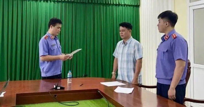 Nữ sinh bị tông tử vong ở Vĩnh Long