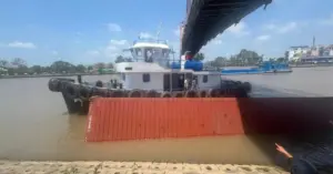 sà lan làm đứt dây điện