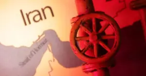 xung đột Iran đẩy giá dầu tăng