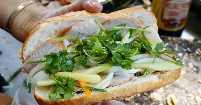 ngộ độc bánh mì