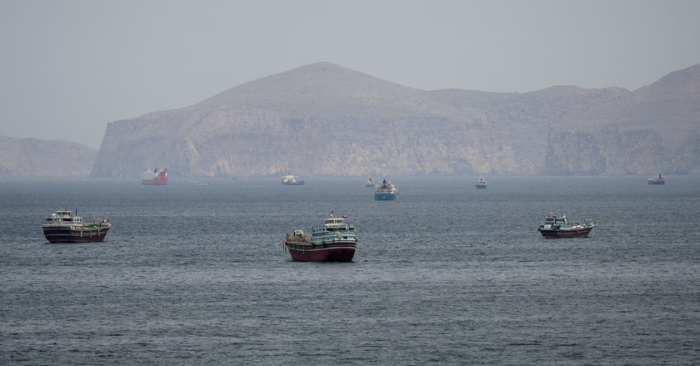 eo biển Hormuz tắc nghẽn