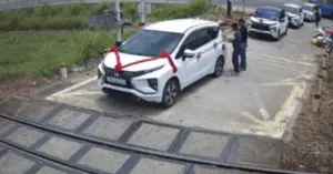 vượt gác chắn đường sắt