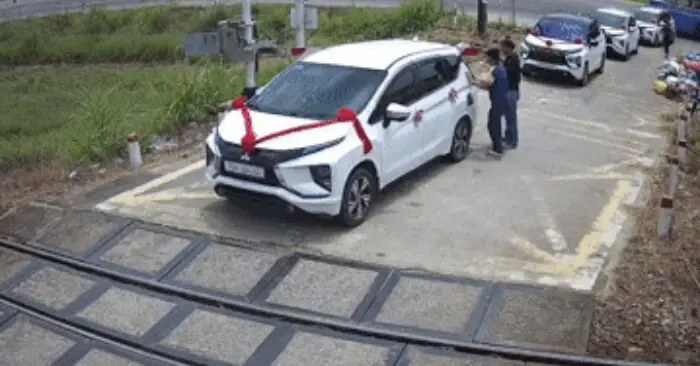 vượt gác chắn đường sắt