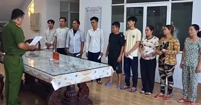 Cướp giật ở Tân Huê Viên