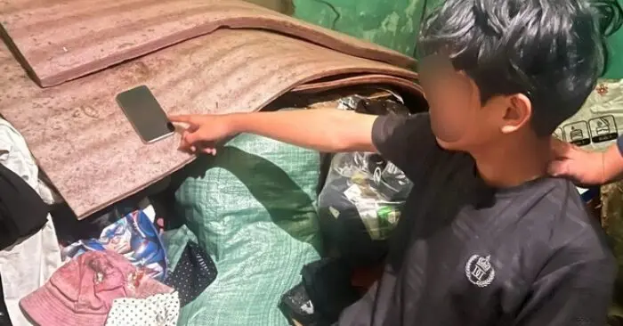Ba thiếu niên