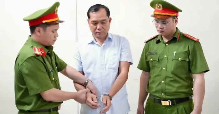 Bắt khẩn cấp