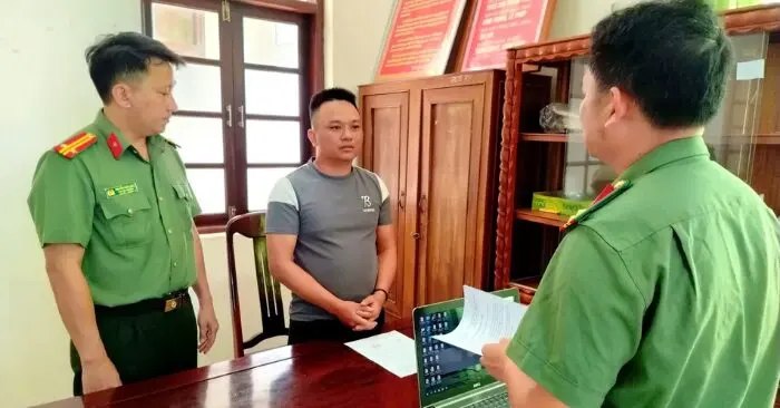 thuyền trưởng lĩnh án