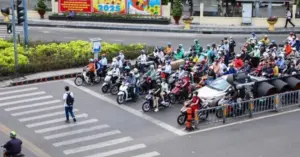 dừng đèn đỏ sai cách