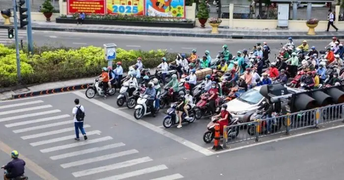 dừng đèn đỏ sai cách