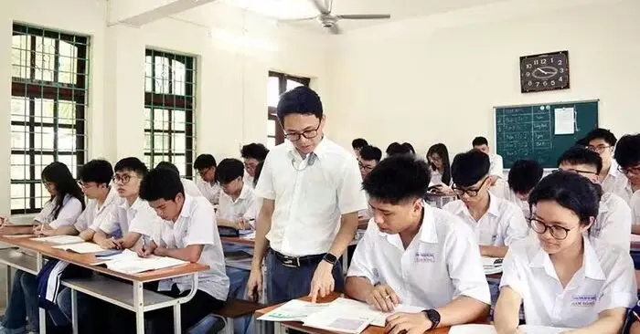 Thầy Lê Nhất Trưởng Tuấn