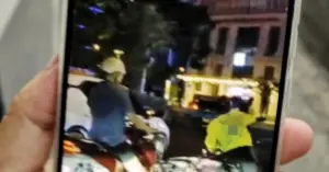 xe công nghệ tấn công