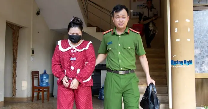 dùng ảnh chuyển khoản giả