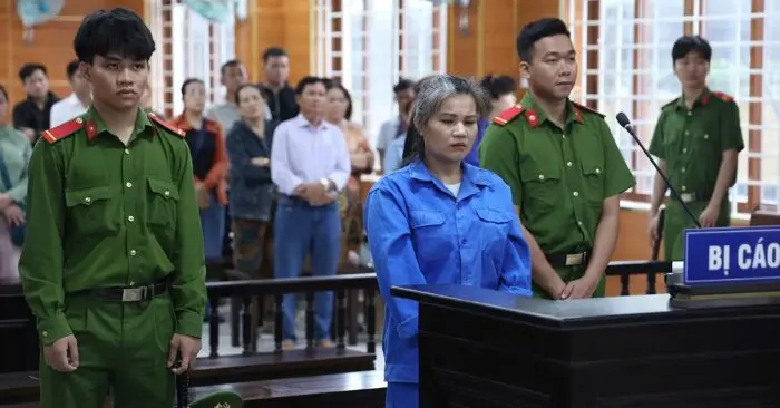 Bảo mẫu ném trẻ tử vong