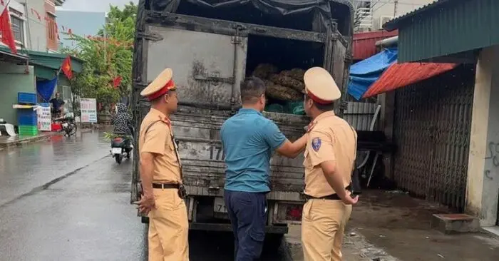 tóp mỡ bốc mùi
