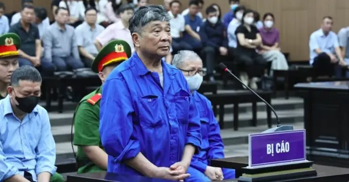 Hai cựu giám đốc
