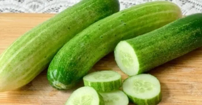 Uống nước dưa chuột