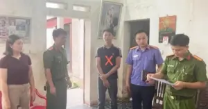 Sản xuất mỹ phẩm, dung dịch vệ sinh tại trại chăn nuôi bị khởi tố
