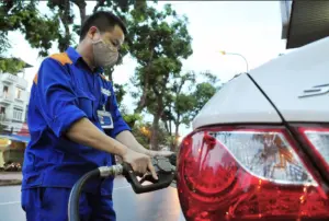 Ngày 30/5: Dầu thế giới lao dốc, giá xăng trong nước giảm mạnh