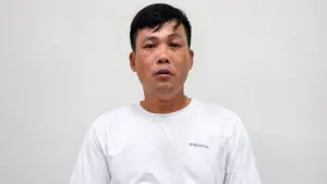 Trịnh Văn Sơn bị bắt ngay tại sân bay Tân Sơn Nhất khi vừa nhập cảnh về Việt Nam sau thời gian lẩn trốn truy nã.