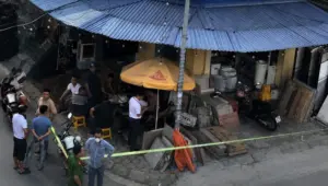 Điều tra vụ cô gái 21 tuổi tử vong trong cửa hàng gạch ốp lát, cơ quan chức năng đang làm rõ nguyên nhân vụ việc.