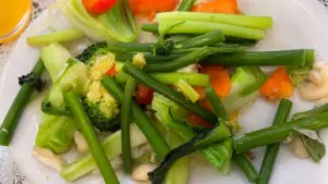 Không ăn rau có thể làm tăng nguy cơ thiếu chất xơ, vitamin và ảnh hưởng sức khỏe. Tìm hiểu những tác động cơ thể phải đối mặt.