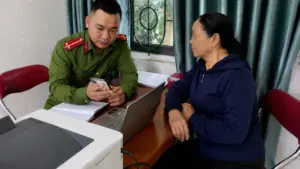 Công an cảnh báo thủ đoạn giả danh công an gọi điện lừa đảo. Nhận cuộc gọi có nội dung này cần cảnh giác để tránh mất tiền.