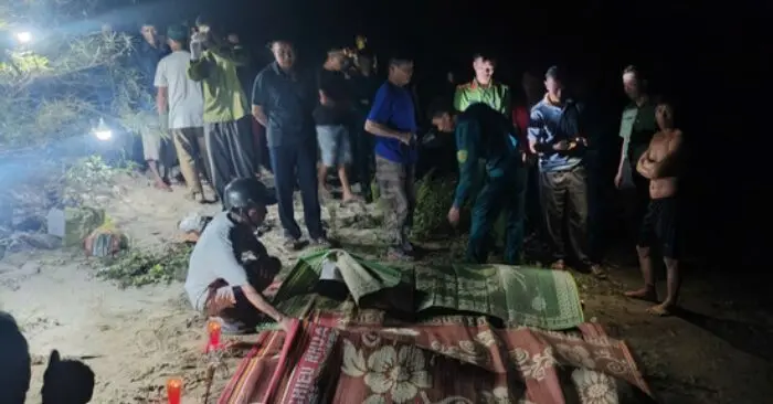 Lật thuyền tại Hà Tĩnh