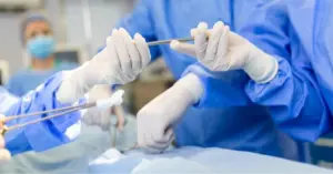 Phẫu thuật 4 quả thận