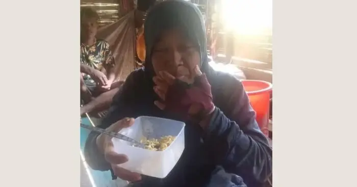Nữ du khách