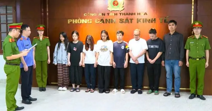 trang sức giả