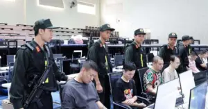 triệt phá trung tâm lừa đảo xuyên quốc gia