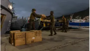 Động đất Venezuela khiến hơn 1.700 người thiệt mạng, Mỹ khôi phục cảng La Guaira để tăng tốc vận chuyển hàng cứu trợ và thiết bị.