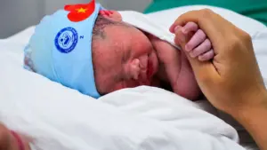 Những chính sách y tế có hiệu lực từ 01/7 với nhiều thay đổi về BHYT, quyền lợi khám chữa bệnh và chăm sóc sức khỏe người dân.
