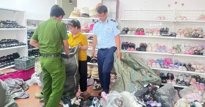 buôn bán hàng giả